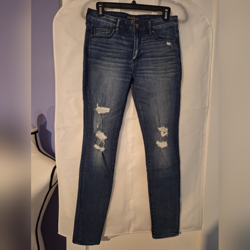 Abercrombie & Fitch  W28 L30 R Super skynny Jeans. Signature collection. As new.